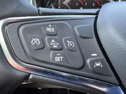 Used 2024 Chevrolet Equinox LT w/ LPO, Floor Liner Package FWD image 16