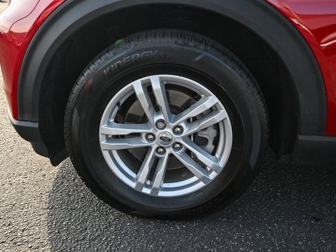 Certified 2023 Ford Explorer XLT w/ Equipment Group 202A image 12