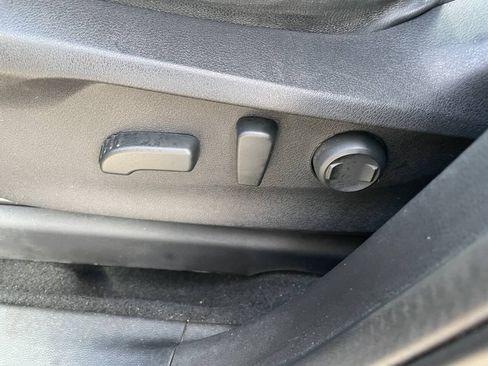 Used 2019 Subaru Ascent Limited AWD/4WD image 14