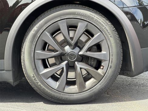 Used 2024 Tesla Model X AWD/4WD image 9