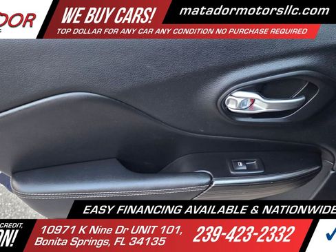 Used 2015 Jeep Cherokee Limited w/ Luxury Group FWD image 11