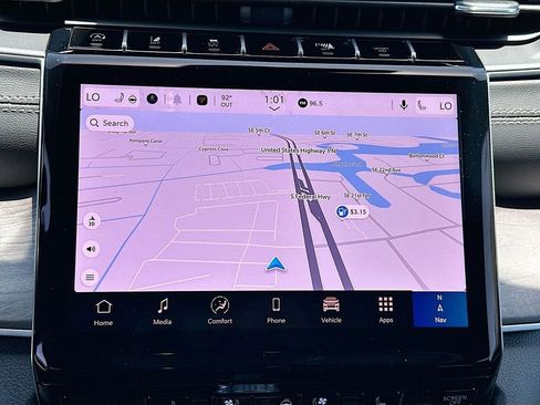 New 2025 Jeep Grand Cherokee Limited w/ Luxury Tech Group II image 13