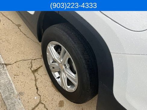 Used 2024 GMC Terrain SLE AWD/4WD image 5