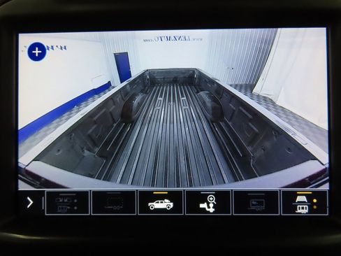 Used 2023 Chevrolet Silverado 2500 High Country w/ Z71 Off-Road Package image 22