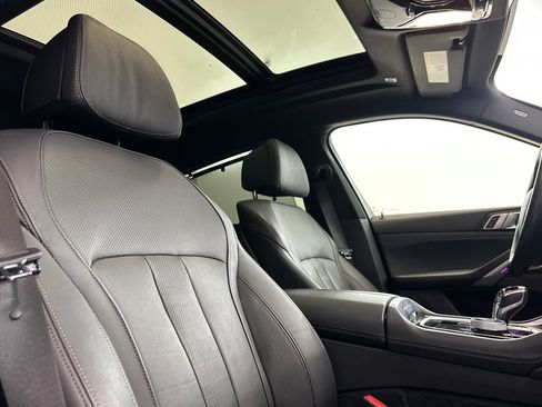 Used 2021 BMW X6 sDrive40i w/ Executive Package RWD image 32