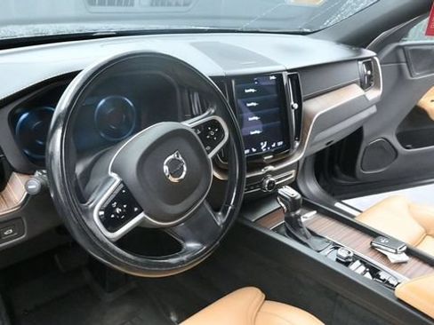 Used 2021 Volvo XC60 T5 Inscription AWD/4WD image 23