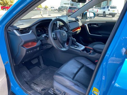 Used 2019 Toyota RAV4 Adventure w/ Cold Weather Package AWD/4WD image 9