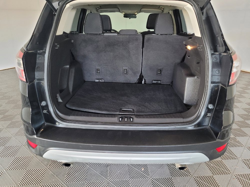 Used 2017 Ford Escape SE AWD/4WD image 29