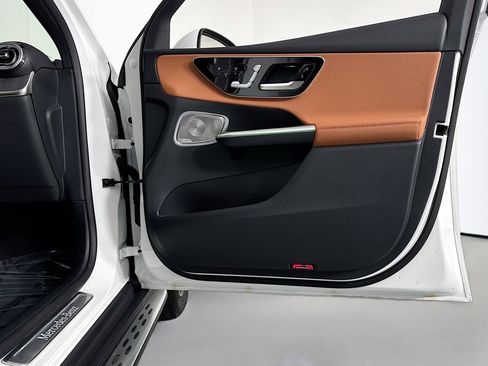 New 2026 Mercedes-Benz GLC 300 image 23