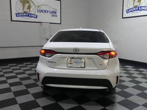 Used 2022 Toyota Corolla LE FWD image 8