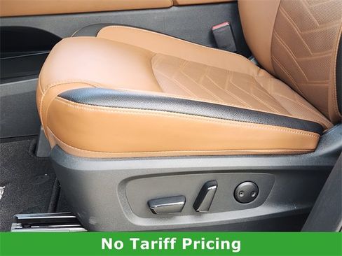 Certified 2025 Nissan Pathfinder Platinum image 23