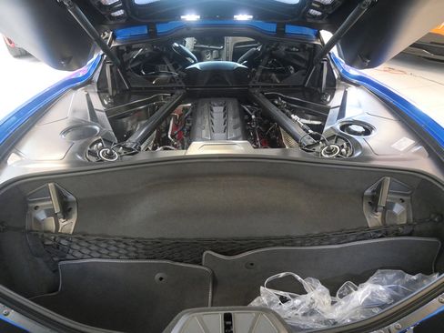 Used 2024 Chevrolet Corvette Stingray Preferred Cpe w/ Z51 Performance Package image 18