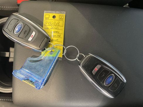 Certified 2023 Subaru Forester Premium AWD/4WD image 4