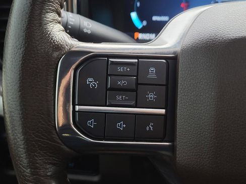 Used 2023 Ford F250 King Ranch w/ FX4 Off-Road Package image 32