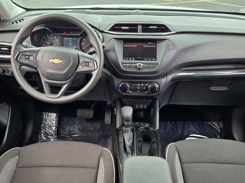 Used 2023 Chevrolet TrailBlazer LT FWD image 14