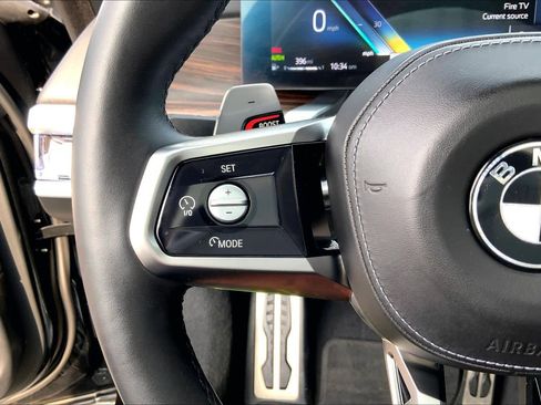 Used 2023 BMW 740i w/ Executive Package image 20