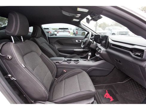 Used 2024 Ford Mustang EcoBoost image 19