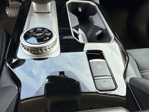 New 2026 Mitsubishi Outlander SE FWD image 33