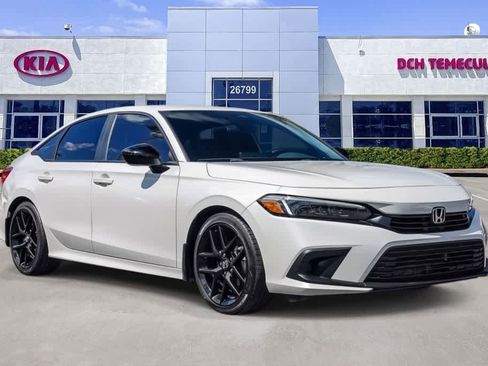 Used 2024 Honda Civic Sport image 3