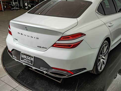 Used 2022 Genesis G70 3.3T AWD/4WD image 16