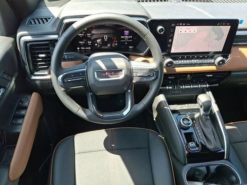 Used 2025 GMC Canyon AT4 w/ Nightfall Edition AWD/4WD image 20