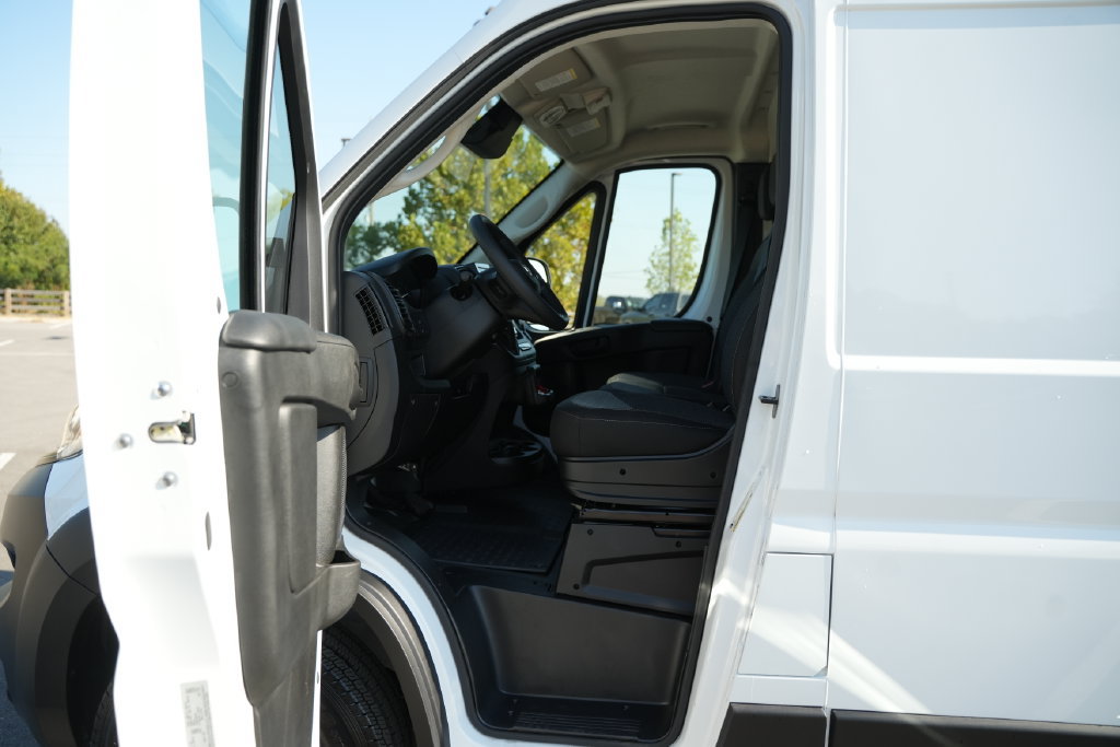 Used 2026 RAM ProMaster 3500 FWD image 12