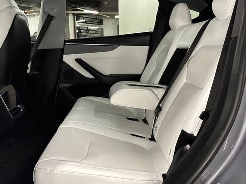 Used 2026 Tesla Model Y Long Range image 22