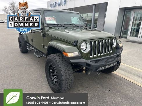 Used 2022 Jeep Gladiator Overland image 3