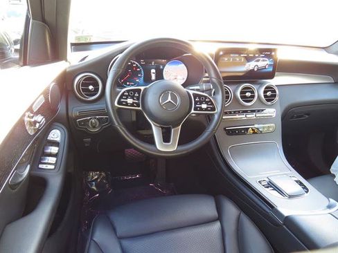 Used 2022 Mercedes-Benz GLC 300 4MATIC image 10