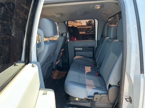 Used 2015 Ford F250 XLT w/ XLT Value Package image 11