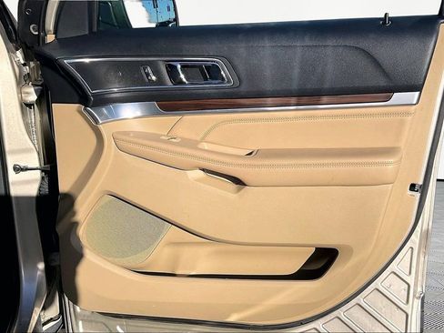 Used 2017 Ford Explorer Limited w/ Equipment Group 301A image 30