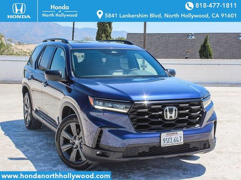 Certified 2025 Honda Pilot Sport image 1