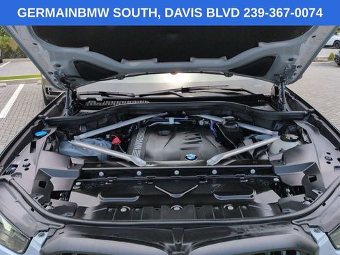 Used 2025 BMW X5 sDrive40i w/ M Sport Package RWD image 14