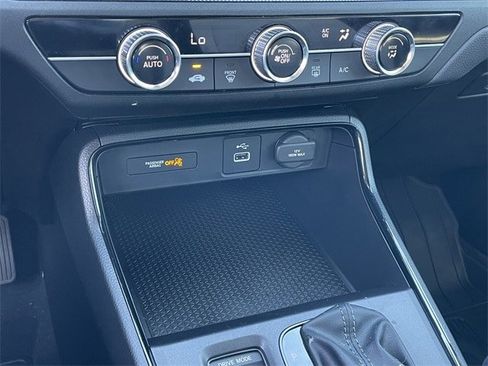 Used 2025 Honda CR-V LX image 18