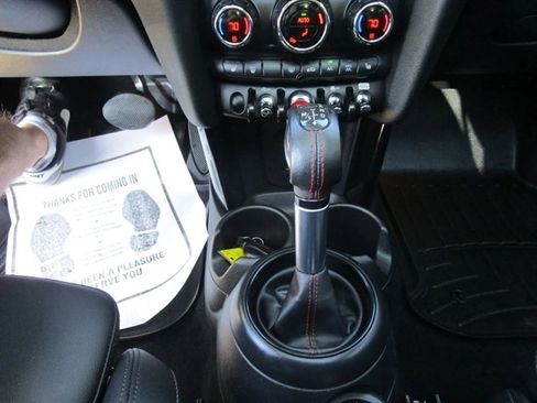 Used 2019 MINI Cooper S w/ Premium Package image 25