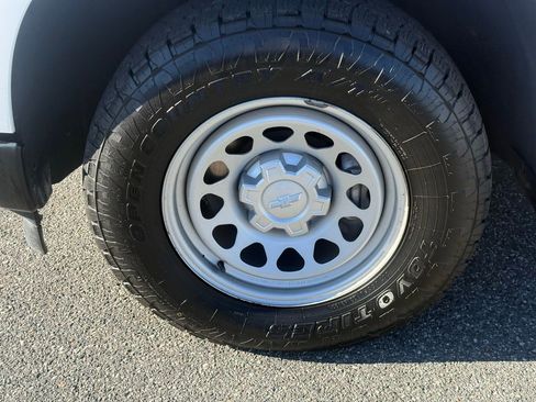 Used 2022 Chevrolet Silverado 1500 W/T w/ WT Value Package image 10