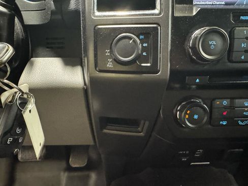 Used 2015 Ford F150 XLT w/ Equipment Group 302A Luxury image 24