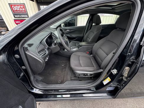 Used 2021 Chevrolet Malibu LT image 14