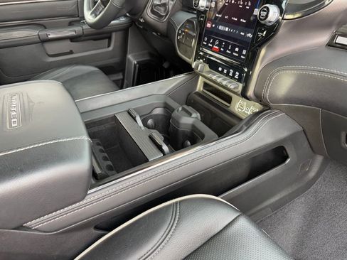 Used 2024 RAM 2500 Limited image 40