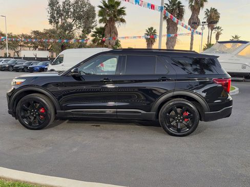 Used 2020 Ford Explorer ST w/ ST Street Pack image 5