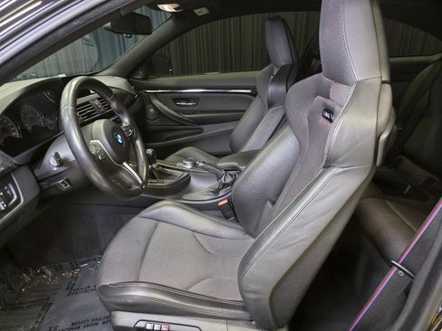 Used 2018 BMW M4 Coupe RWD image 20