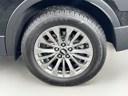 Used 2024 Cadillac XT4 Premium Luxury AWD/4WD image 9