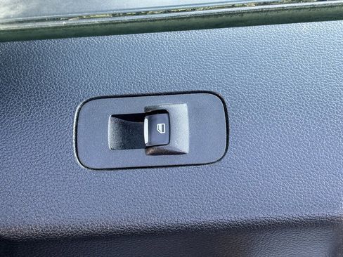 Used 2019 Ford F350 Lariat w/ Lariat Ultimate Package image 13