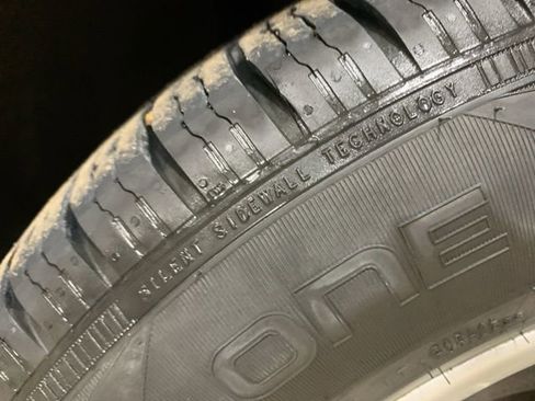 Used 2022 Ford Explorer XLT w/ Equipment Group 202A image 31