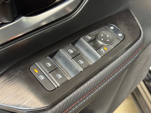 New 2026 Nissan Kicks SR w/ SR Premium Package image 9