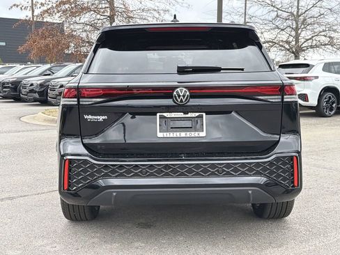 New 2026 Volkswagen Tiguan SE R-Line FWD image 4