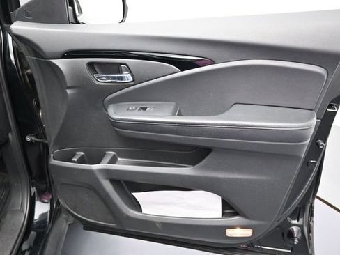 Used 2019 Honda Pilot Elite image 51