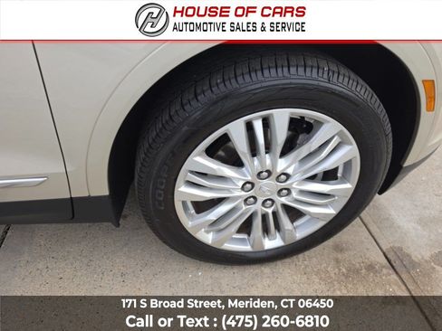 Used 2017 Cadillac XT5 Premium Luxury AWD/4WD image 22