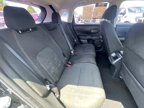 Used 2023 Honda HR-V LX image 27