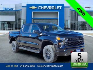 New 2026 Chevrolet Silverado 1500 Custom Trail Boss w/ LPO, Dark Essentials Package video 1